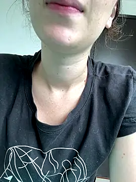 Megan colsom online show from October 2025 04:19:02 PM