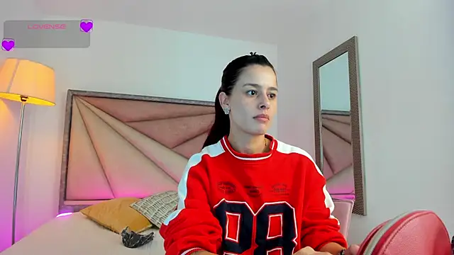 valerieMattson online show from October 2025 05:57:02 PM