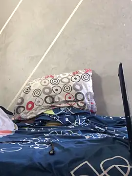 Snapshot of Cesar_Augusto chatting on October 2025 01:29:01 PM Cesar Augusto online show from October 2025 01:29:01 PM