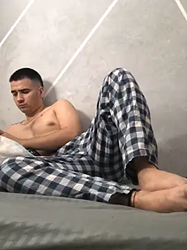 Snapshot of Cesar_Augusto chatting on October 2025 01:57:01 AM Cesar Augusto online show from October 2025 01:57:01 AM