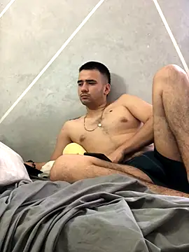 Snapshot of Cesar_Augusto chatting on October 2025 01:36:03 PM Cesar Augusto online show from October 2025 01:36:03 PM