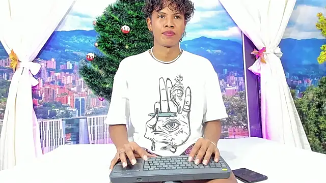 MilthonDelis online show from November 2025 03:38:01 AM