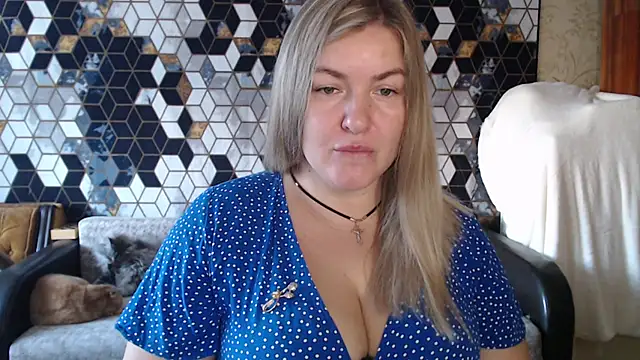 NikaSkylink online show from February 2026 05:17:01 AM