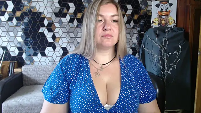 NikaSkylink online show from April 2026 04:56:01 AM