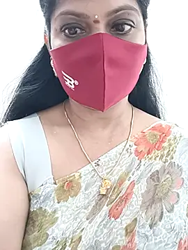 shivani27 online show from October 2025 08:40:02 PM