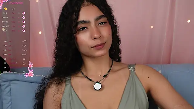 Victoria Curly online show from September 2025 03:15:02 PM