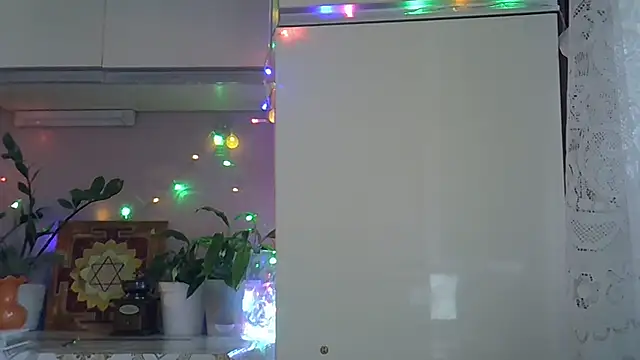 Krystal 82 online show from October 2025 05:05:02 AM