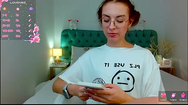 Real cutie1 online show from September 2025 08:42:01 PM