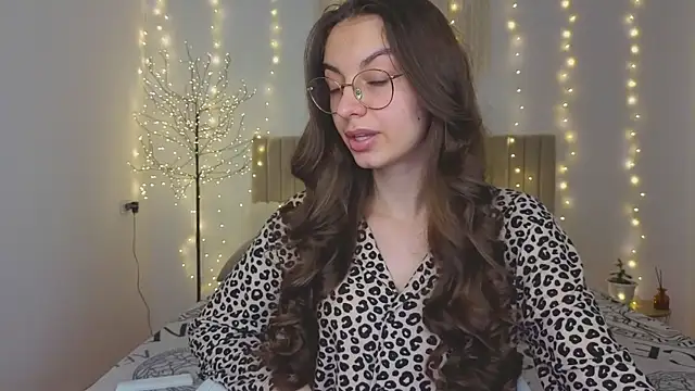 Real cutie1 online show from December 2025 01:59:02 PM