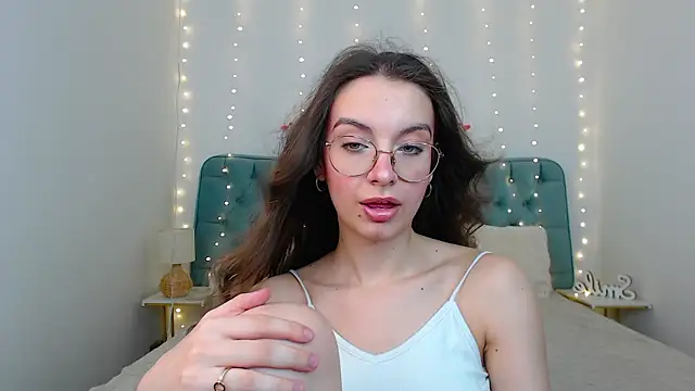 Real cutie1 online show from February 2026 02:12:02 PM