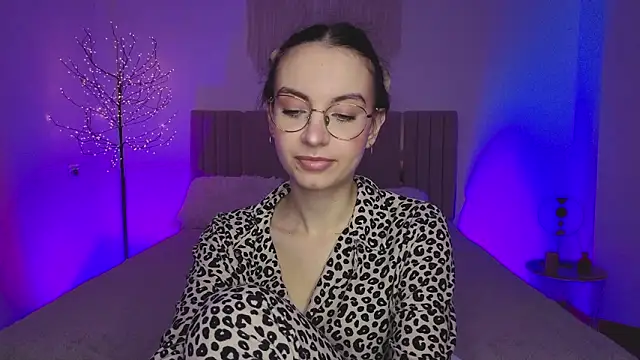 Real cutie1 online show from March 2026 02:09:02 PM