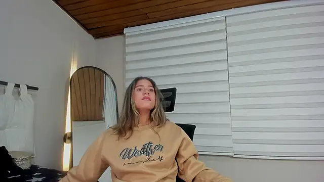 Rachell criss online show from October 2025 04:00:02 AM