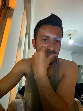 emredenizz07 online show from November 2025 07:15:02 PM