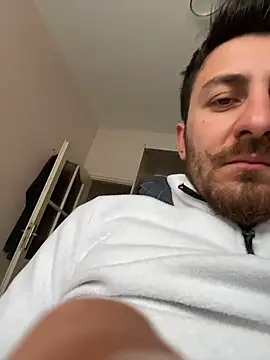 emredenizz07 online show from January 2026 01:37:02 PM