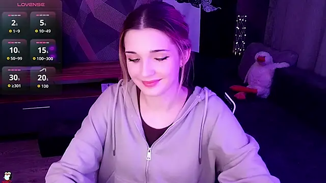 Snapshot of Sandy_Belle chatting on October 2025 09:16:01 PM Sandy Belle online show from October 2025 09:16:01 PM