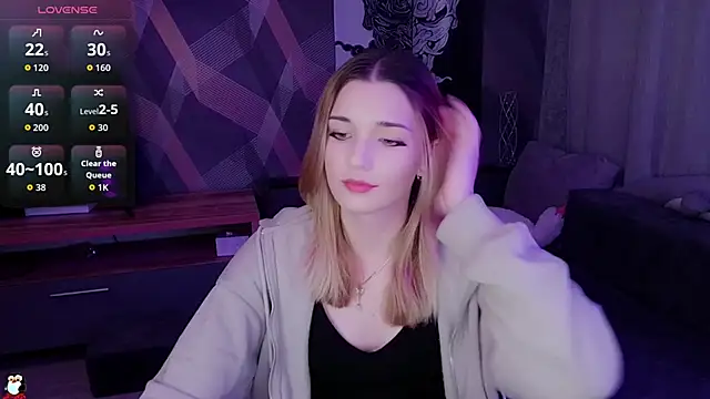 Snapshot of Sandy_Belle chatting on November 2025 07:57:02 PM Sandy Belle online show from November 2025 07:57:02 PM