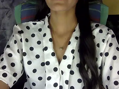 zara Khan0 online show from October 2025 03:45:02 PM