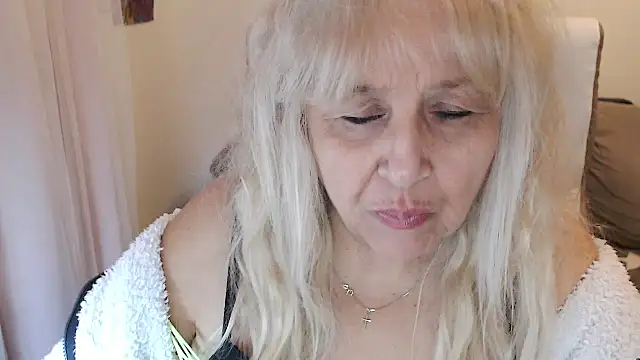 SusiLifeXXX online show from October 2025 07:00:01 PM