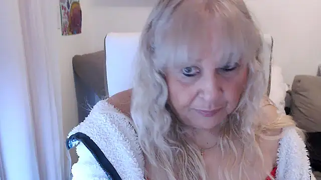 SusiLifeXXX online show from November 2025 09:28:01 PM