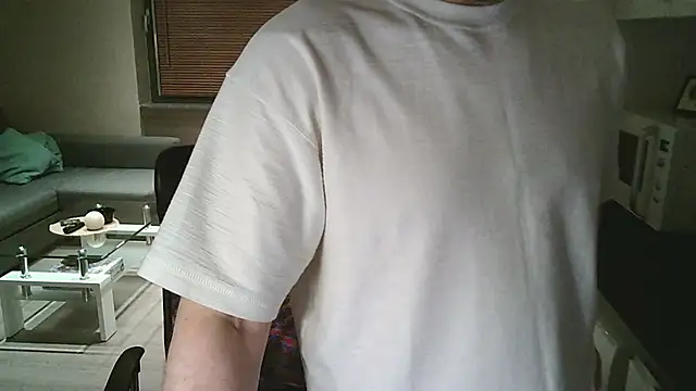 Dartanjanas13 online show from November 2025 04:28:02 PM