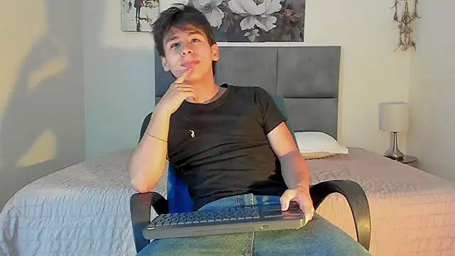 kaneky 07 online show from October 2025 01:28:01 AM