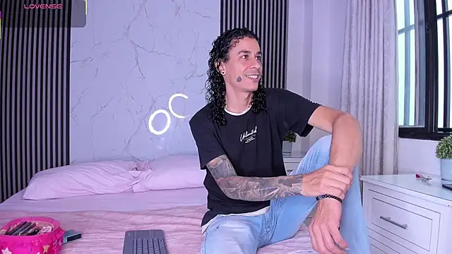 JackAndRosse  online show from February 2026 01:29:02 PM