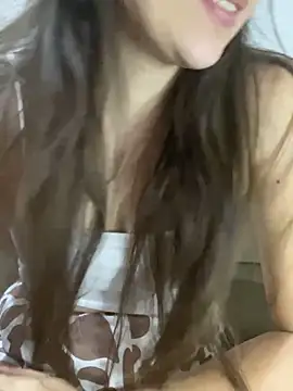 novinhacasada22 online show from October 2025 02:09:01 AM