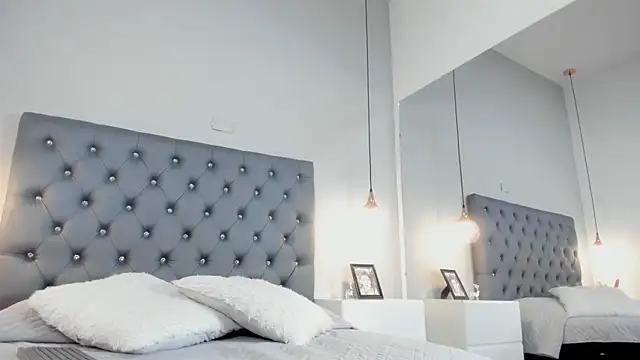 ScarlettGonzalez  online show from October 2025 12:49:02 PM