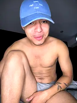 Snapshot of Mlkrrp chatting on October 2025 01:03:02 AM Mlkrrp online show from October 2025 01:03:02 AM