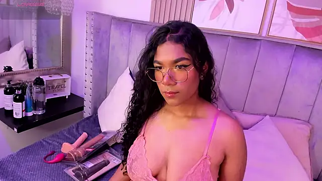 Seshat Hitt online show from October 2025 03:20:02 AM