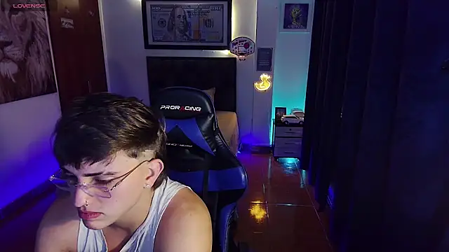 Justin trevor1 online show from October 2025 12:29:05 AM