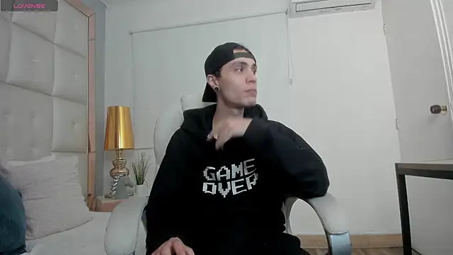 dark sun302 online show from October 2025 02:59:01 AM