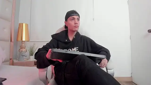 dark sun302 online show from November 2025 10:20:02 PM