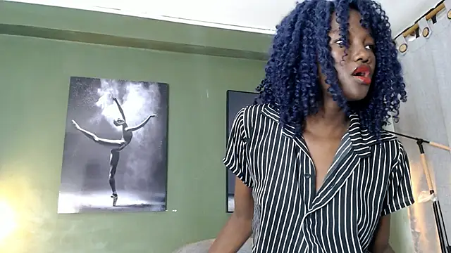 Snapshot of Evaa_18 chatting on September 2025 05:35:02 PM Evaa 18 online show from September 2025 05:35:02 PM