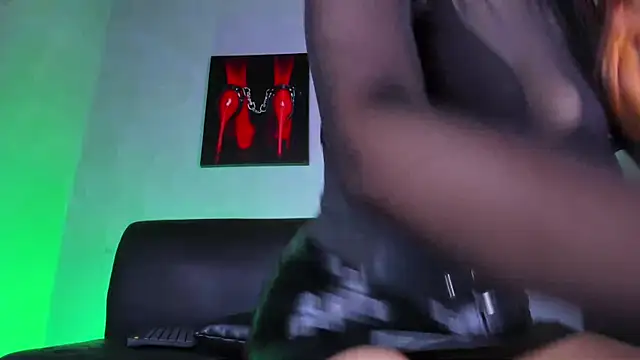 isabellestone online show from September 2025 08:44:02 PM