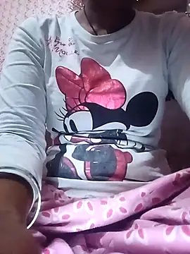 Snapshot of Reeta-rani chatting on November 2025 04:00:01 AM Reeta-rani online show from November 2025 04:00:01 AM