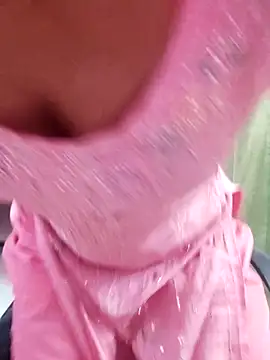 Snapshot of Reeta-rani chatting on November 2025 04:07:01 AM Reeta-rani online show from November 2025 04:07:01 AM