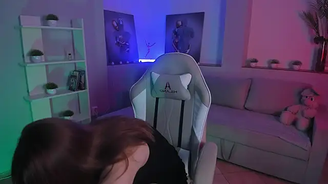 AlicePill online show from October 2025 01:29:01 AM