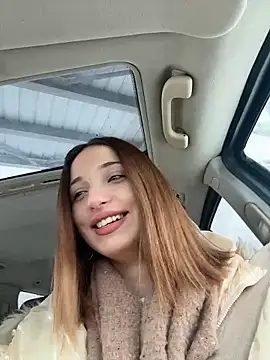 DollyTall online show from December 2025 08:34:02 AM