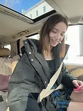 DollyTall online show from February 2026 08:24:01 AM