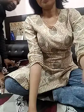 Yourhotsweetgirl online show from February 2026 01:49:01 PM