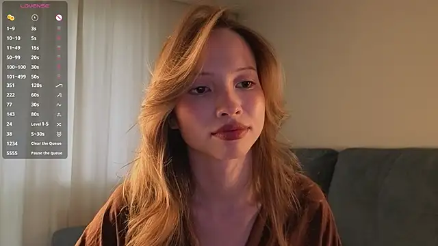 AraHailey online show from September 2025 01:16:02 AM