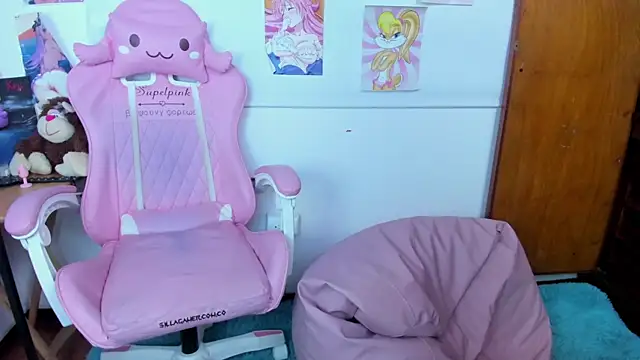 Snapshot of mahina01 chatting on October 2025 05:00:01 PM mahina01 online show from October 2025 05:00:01 PM