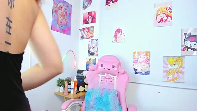 Snapshot of mahina01 chatting on October 2025 02:50:01 PM mahina01 online show from October 2025 02:50:01 PM