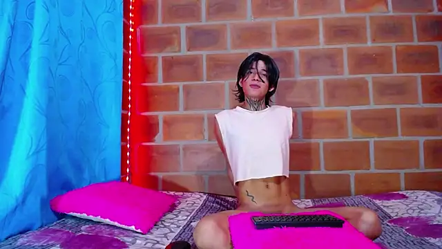 Snapshot of bellamy_094 chatting on October 2025 10:10:01 PM bellamy 094 online show from October 2025 10:10:01 PM