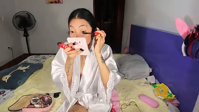 Snapshot of Anais_lux chatting on May 2026 12:15:01 AM Anais lux online show from May 2026 12:15:01 AM