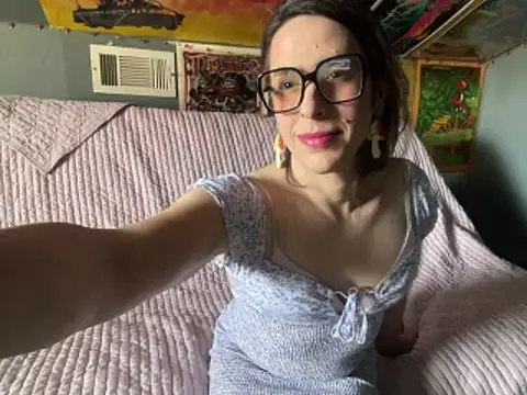 Snapshot of mayra_mayhem chatting on February 2026 06:57:01 PM mayra mayhem online show from February 2026 06:57:01 PM