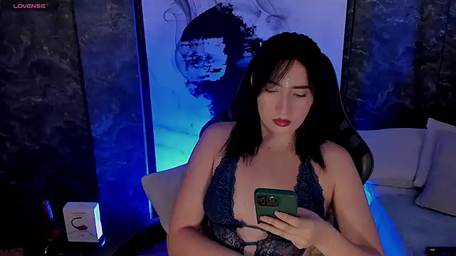 Skyyle  online show from July 2026 01:17:01 PM