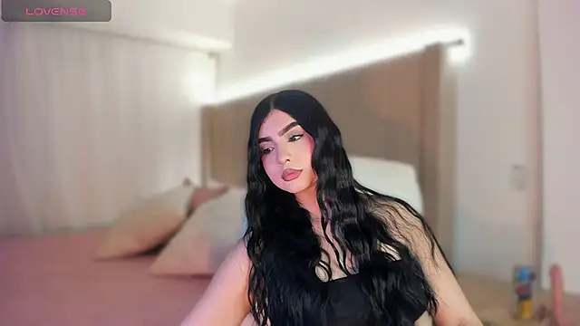 Sweety Nicole  online show from July 2026 03:52:02 AM