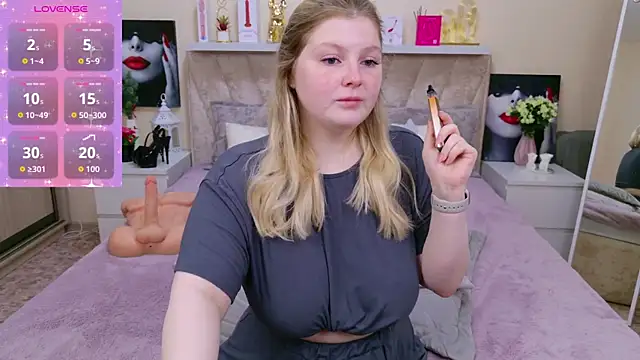 AmeliaDiamond online show from October 2025 12:21:02 AM